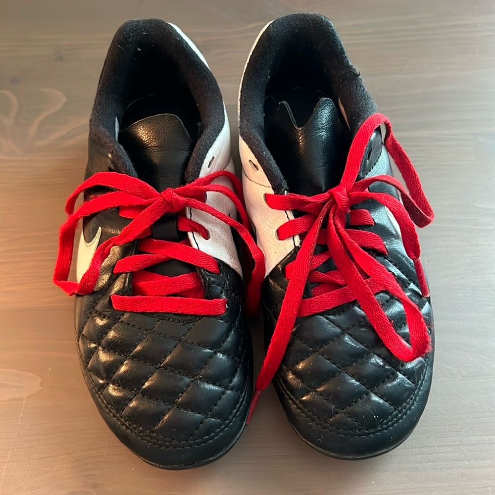Nike Tiempo boys cleats